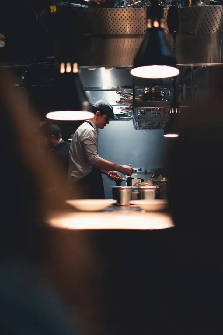 Central kitchens bulk vegetable distributor Riyadh fresh produce supply