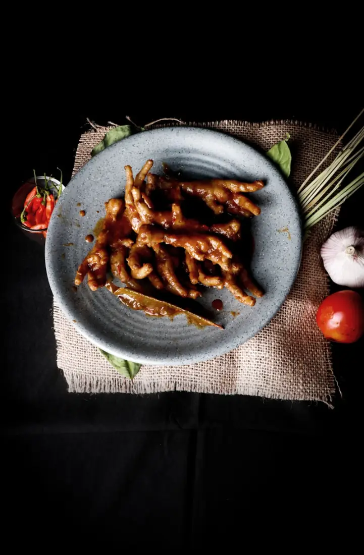 Chicken feet paws wholesale supplier Riyadh bulk frozen chicken paws export