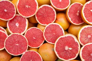 Grapefruit wholesale supplier Riyadh bulk fresh produce imported by carton Al Kharj KSA