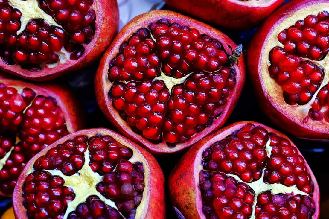 Pomegranate wholesale supplier Riyadh bulk fresh produce local Saudi by carton Al Kharj KSA