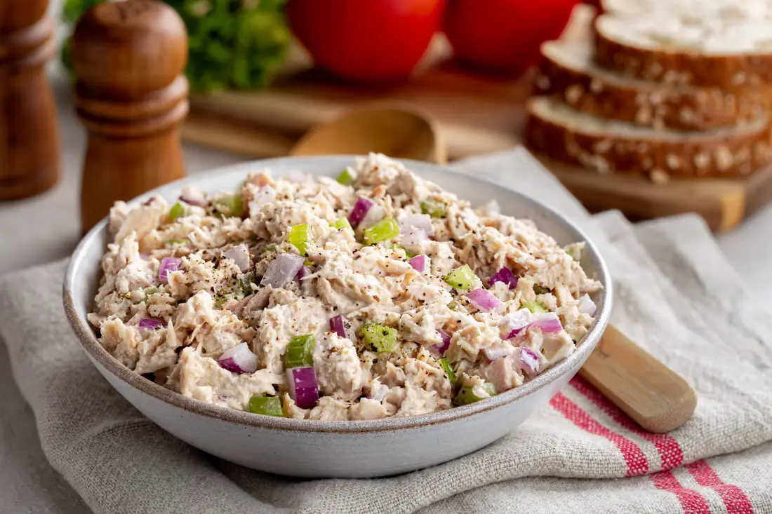 Wholesale tuna supplier Riyadh bulk tuna loins fresh frozen canned tuna sushi Al Kharj KSA